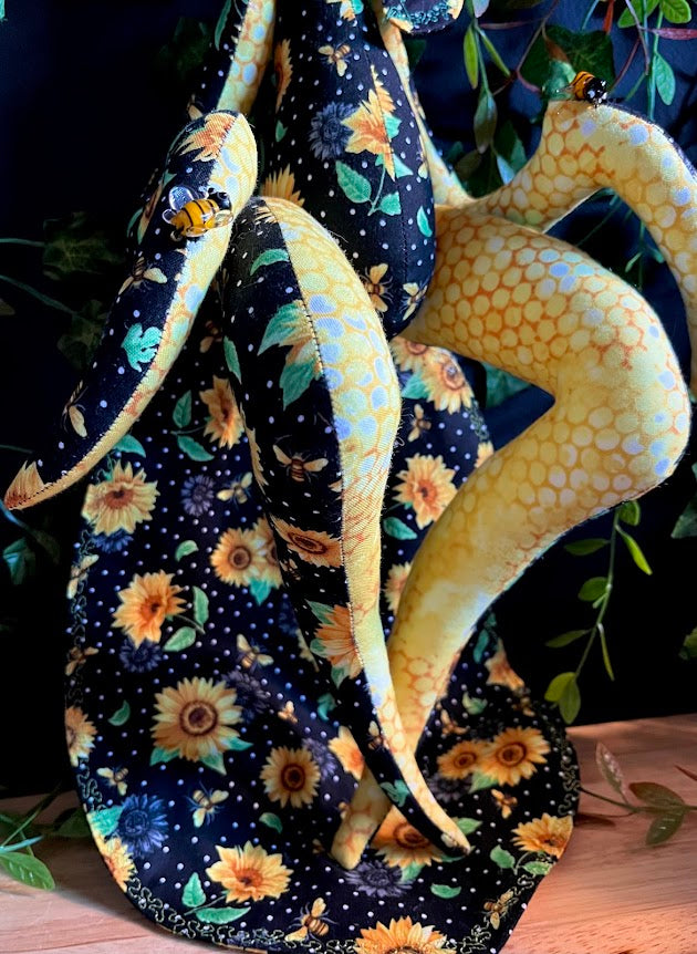 Hello Bees! Stitchpunk