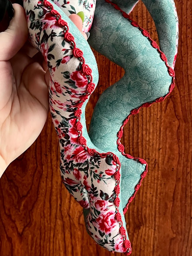 Peeking Rosehips In Stitchpunk