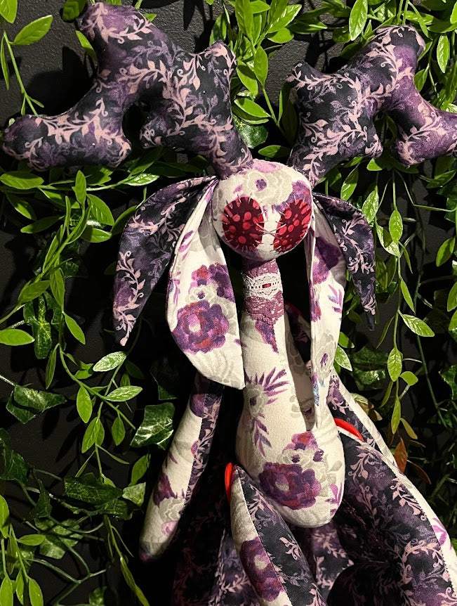 Mysterious Glance Stitchpunk