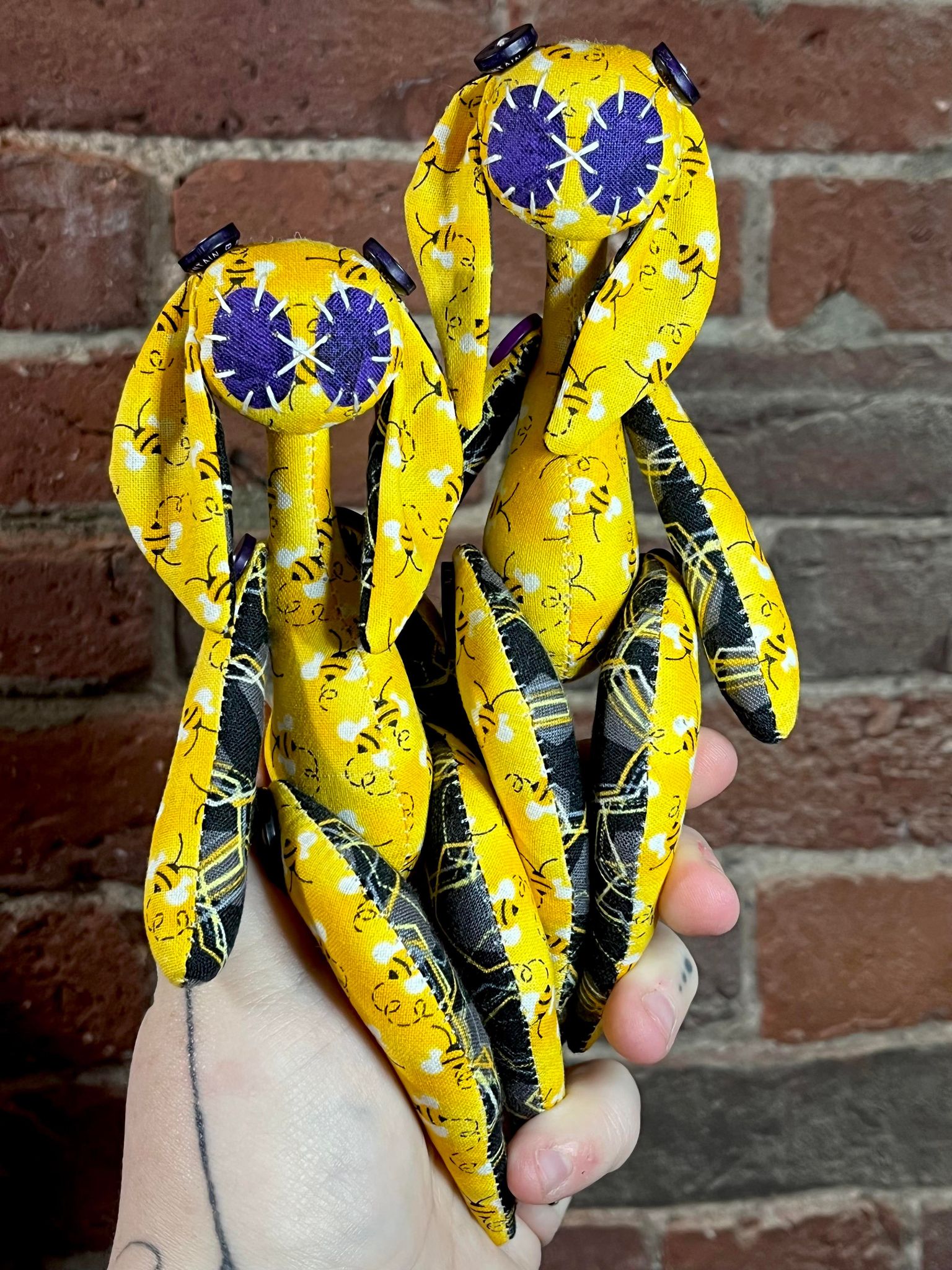 Non BEE-nary Pridepunk