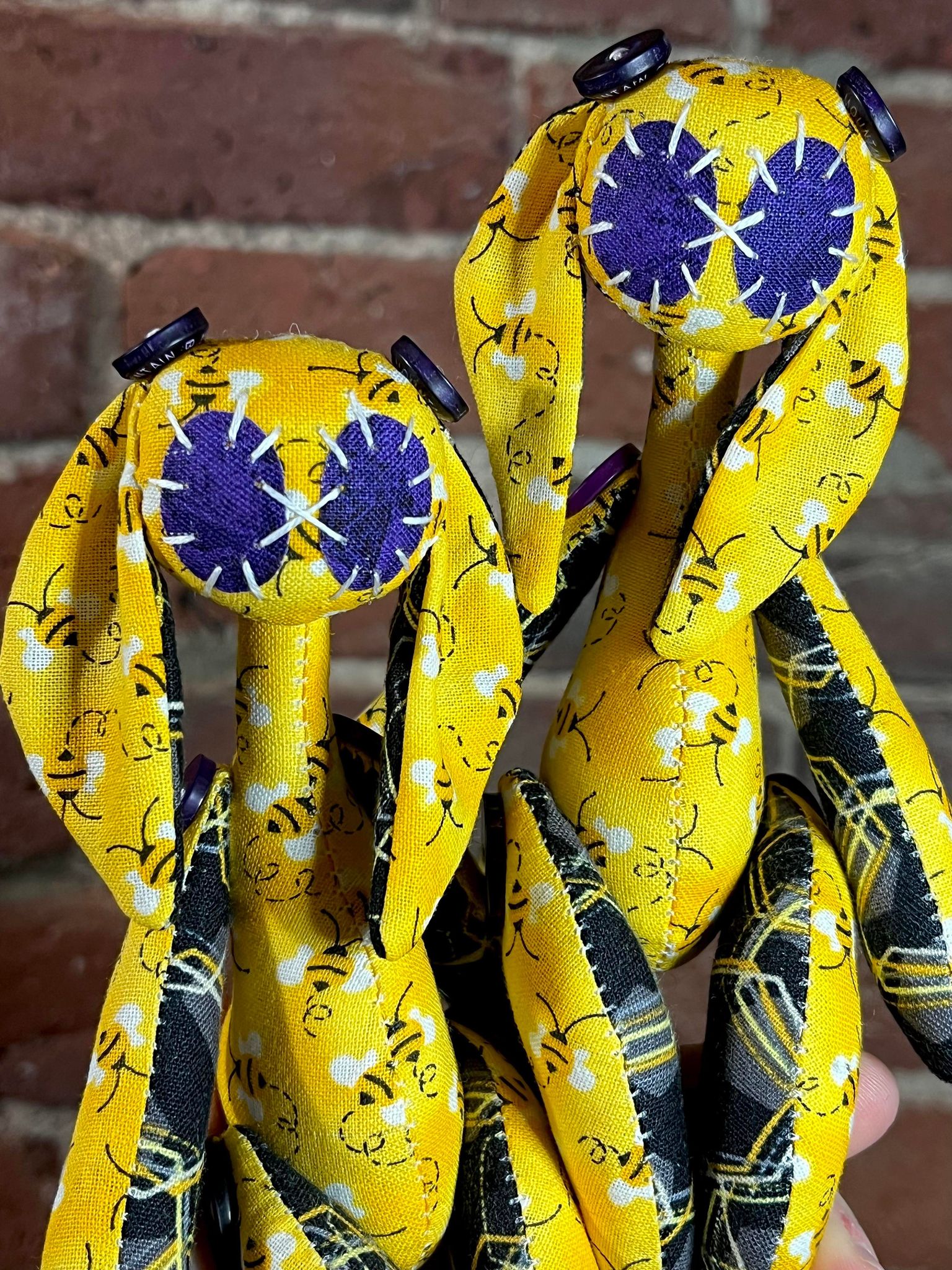 Non BEE-nary Pridepunk
